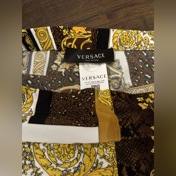 Versace Leggings - Picture 2 of 3